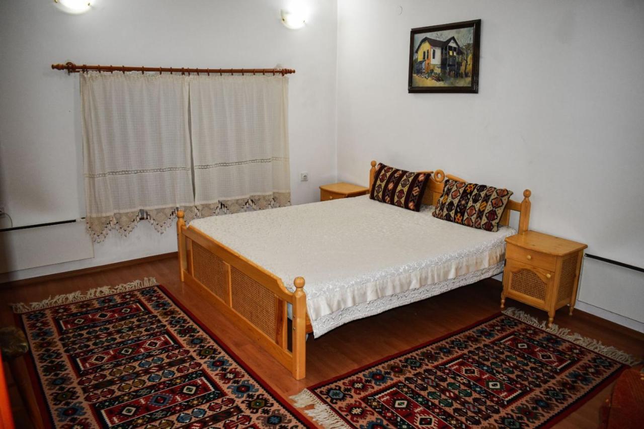 Хотел-Механа Павлова Къща Chiprovtsi Exteriör bild