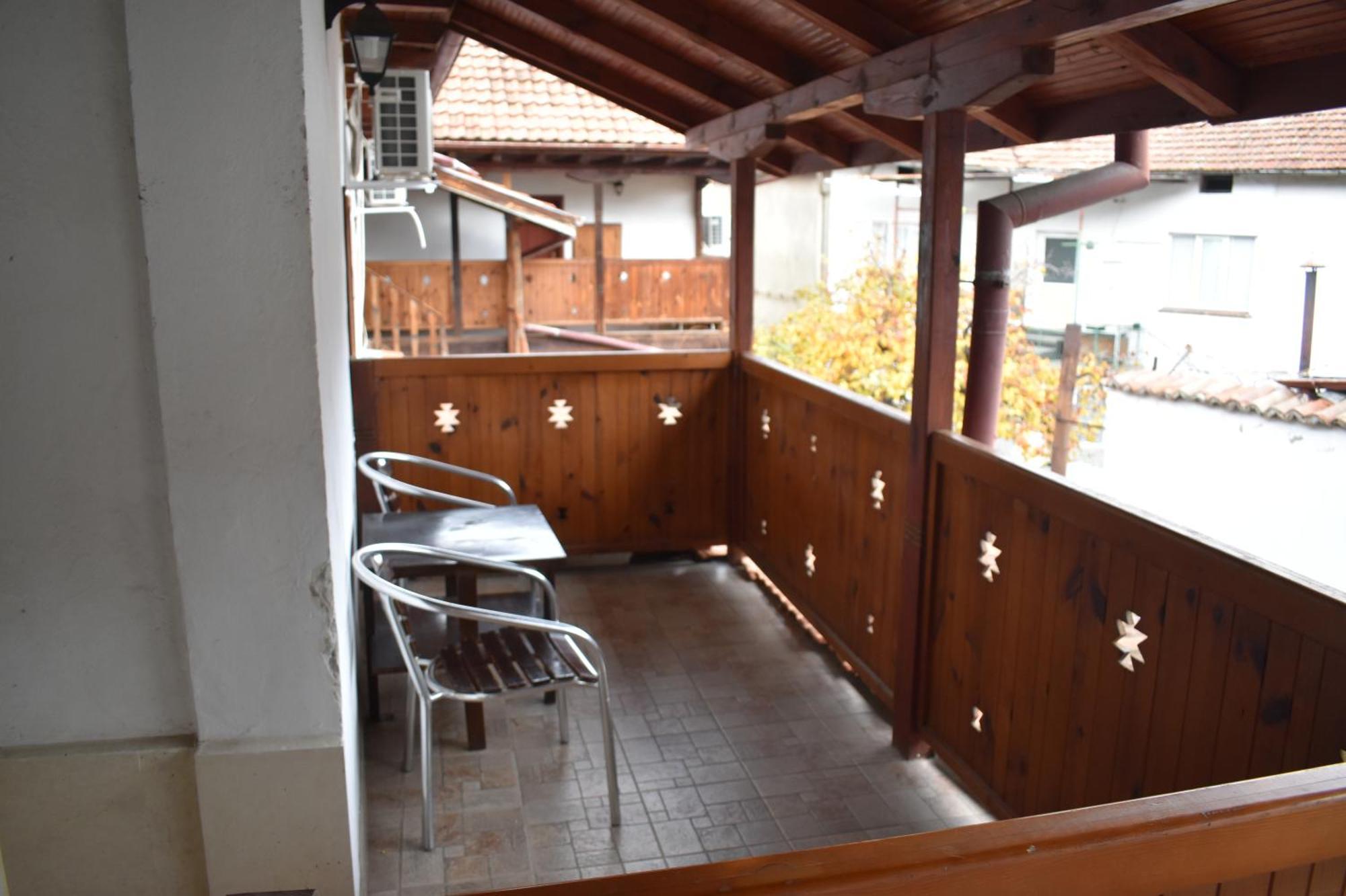 Хотел-Механа Павлова Къща Chiprovtsi Exteriör bild